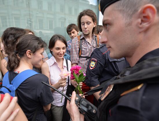 LGBT activists campaign in Moscow