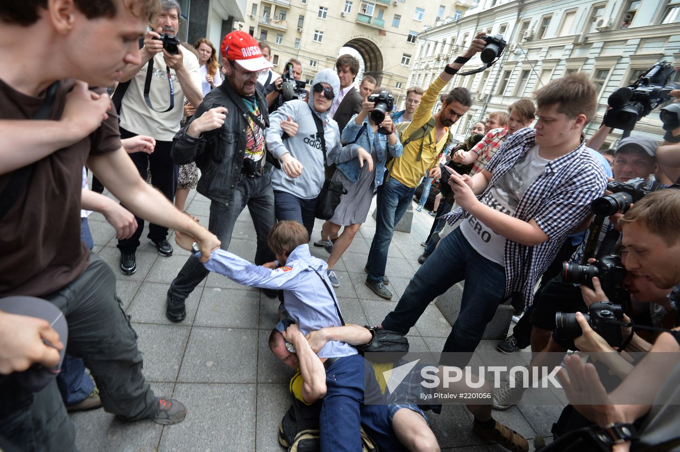 LGBT activists campaign in Moscow