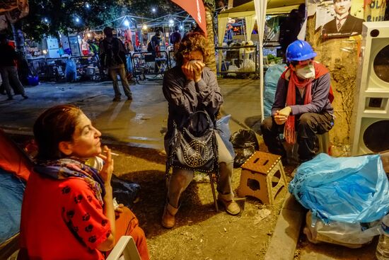 Protesters clash with police in Turkey
