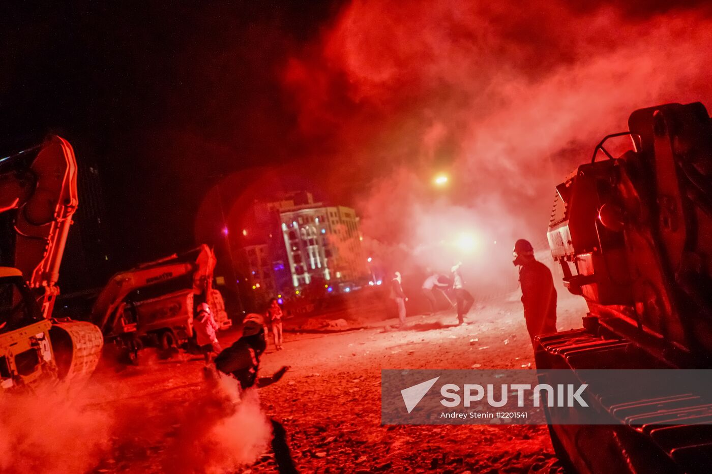 Protesters clash with police in Turkey