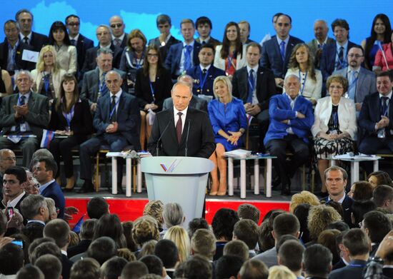 Putin takes part in founding congress of Russian Popular Front