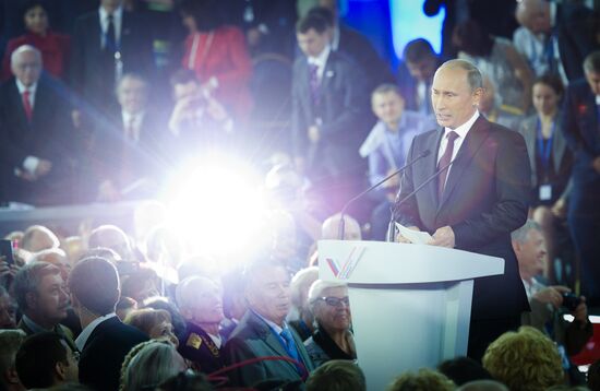 Putin takes part in founding congress of Russian Popular Front