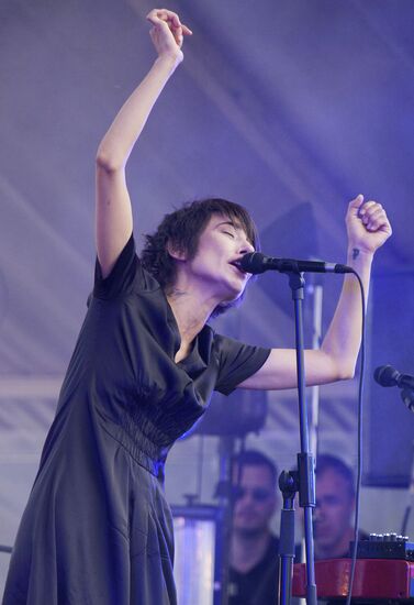 Zemfira and DDT band give concert in Ufa