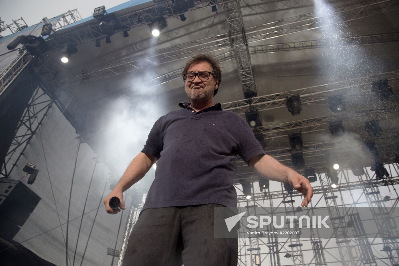 Zemfira and DDT band give concert in Ufa