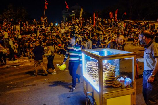 Riots in Istanbul