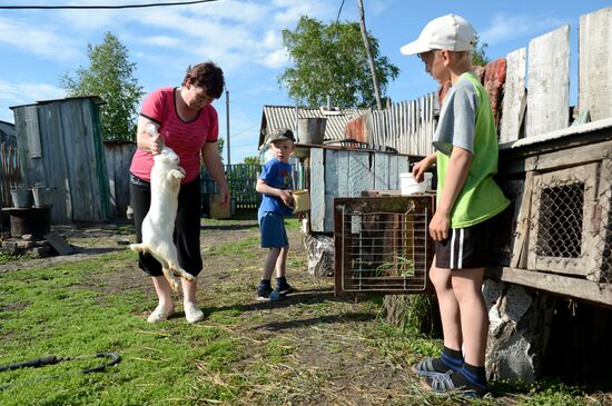 Teachers adopt foster children in Ivankino village