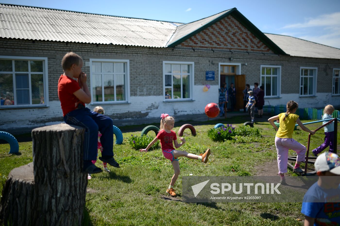 Teachers adopt foster children in Ivankino village