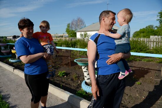 Teachers adopt foster children in Ivankino village