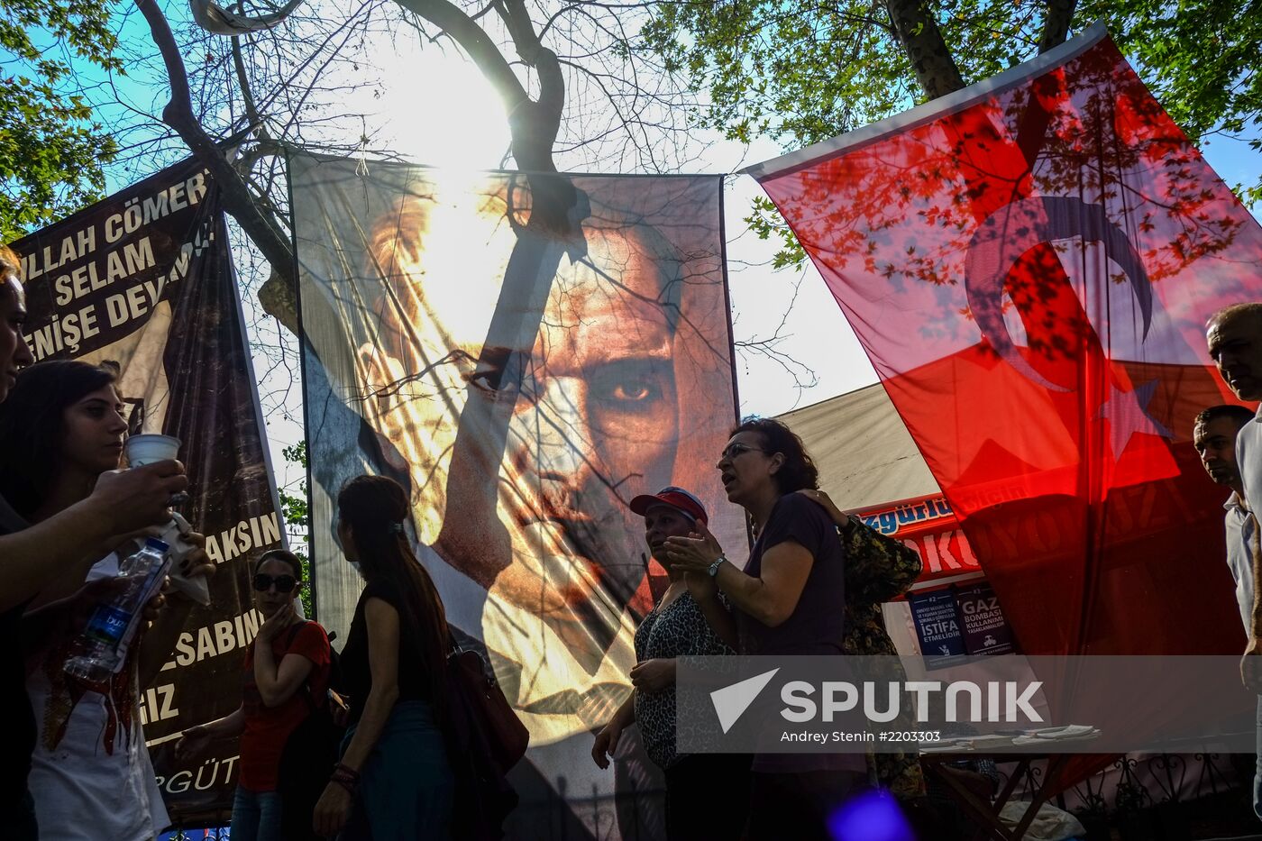 Mass protests in Istanbul