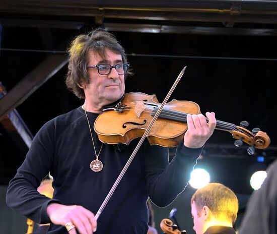 Night with Bashmet at Moscow Nights Festival