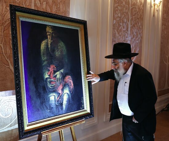Private viewing of Alexander Aizenshtat's painting