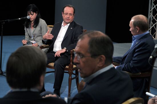 Vladimir Putin arrives in Ireland for the G8 summit