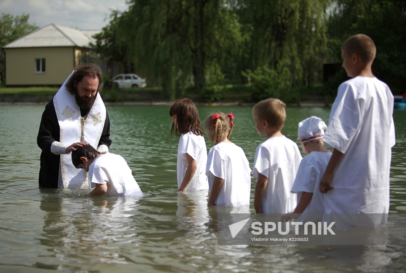 Mass baptizing in Stavropol Region