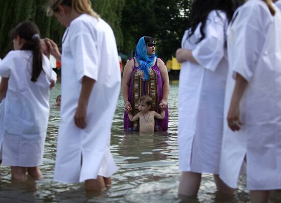 Mass baptizing in Stavropol Region