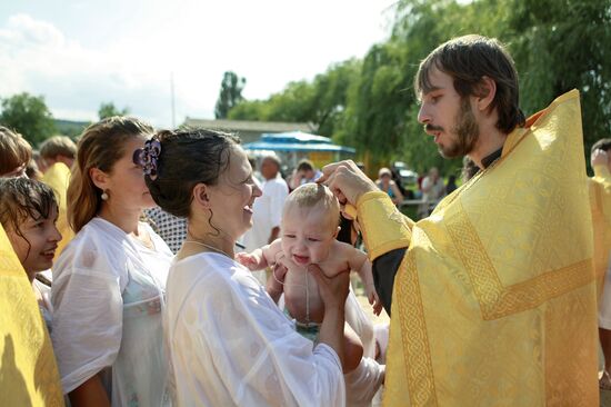 Mass baptizing in Stavropol Region