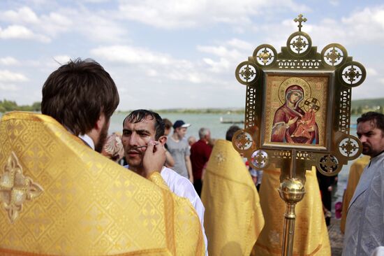 Mass baptizing in Stavropol Region