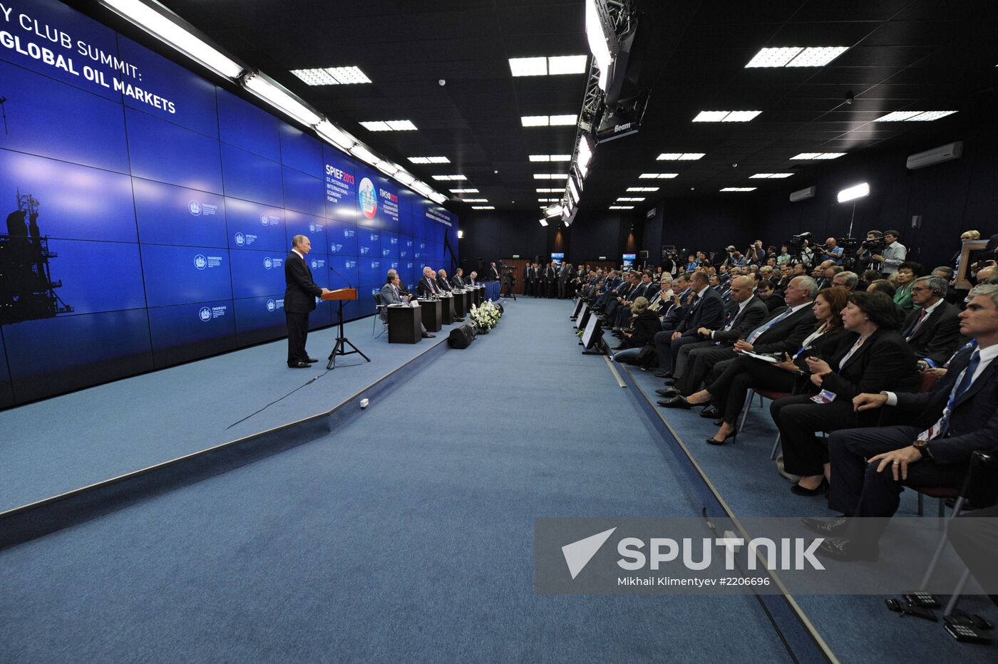 News conference of Vladimir Putin and Angela Merkel