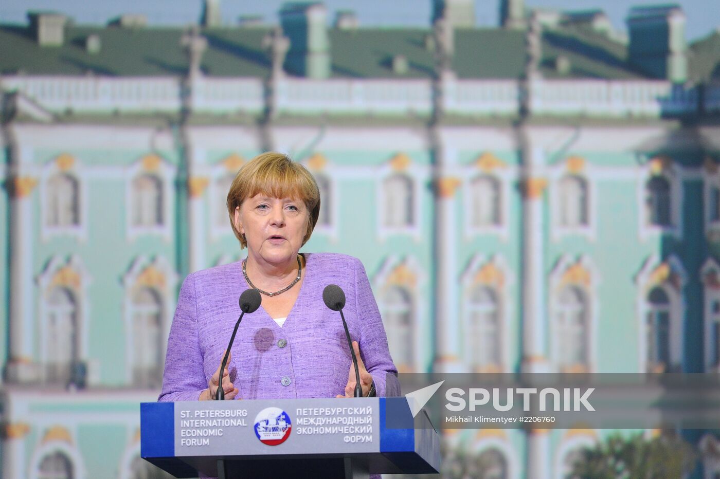News conference of Vladimir Putin and Angela Merkel