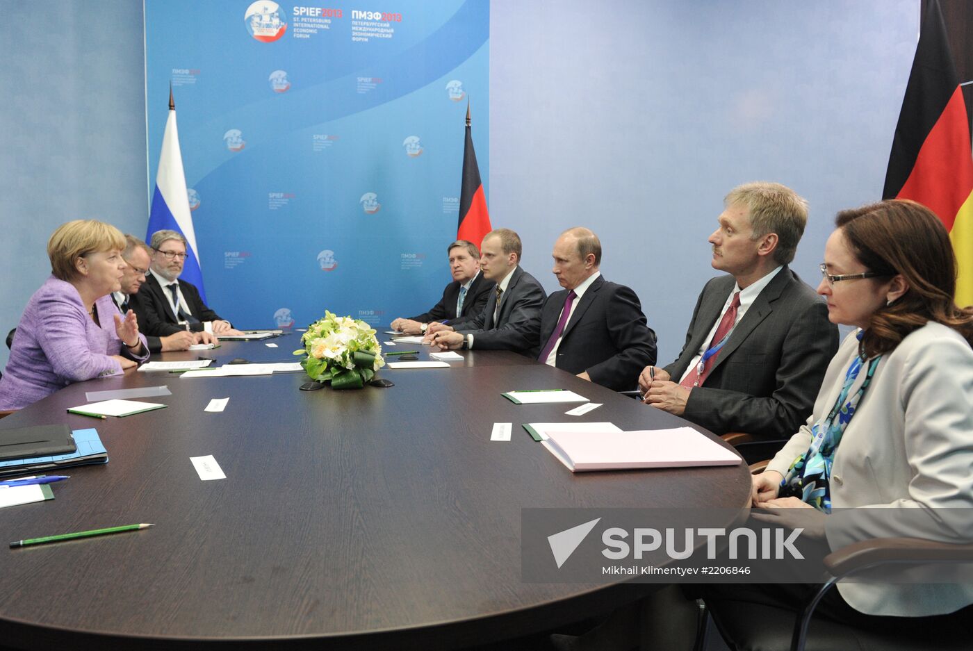 News conference of Vladimir Putin and Angela Merkel