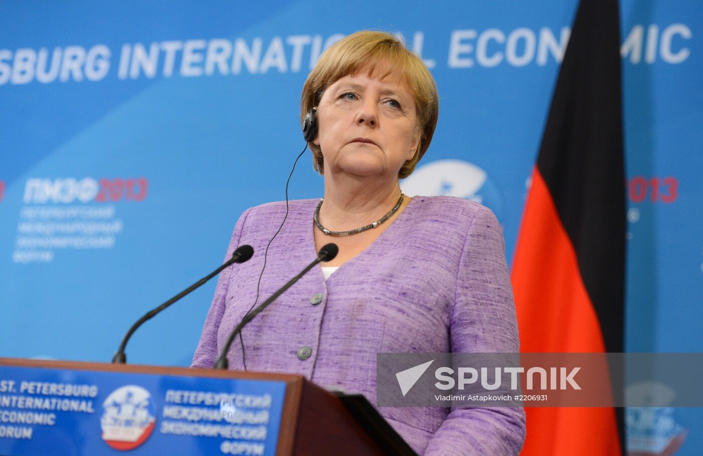 News conference of Vladimir Putin and Angela Merkel