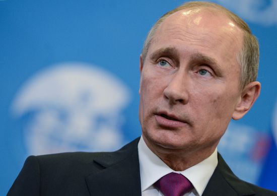 News conference of Vladimir Putin and Angela Merkel