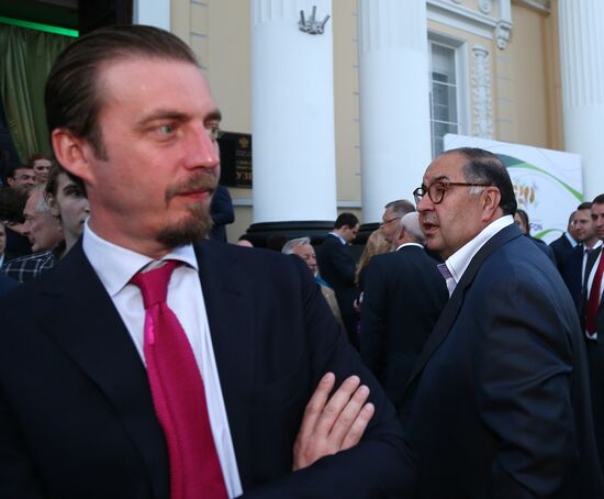 Reception marks MegaFon's anniversary in St. Petersburg