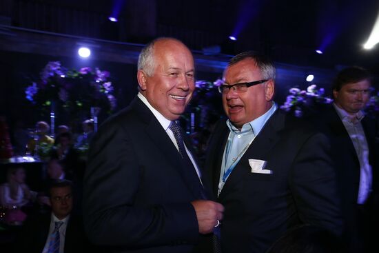 Reception marks MegaFon's anniversary in St. Petersburg