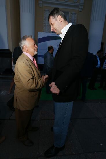 Reception marks MegaFon's anniversary in St. Petersburg