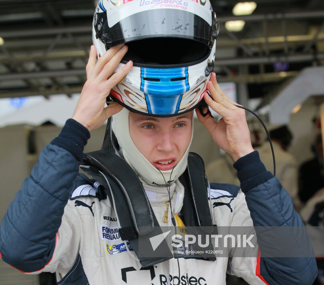 Auto Racing World Series by Renault. Day Two