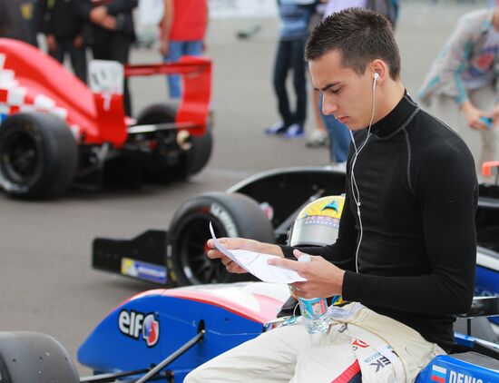 Auto Racing World Series by Renault. Day Two