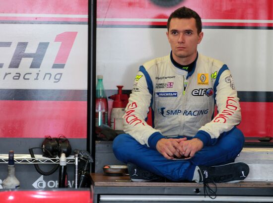 Auto Racing World Series by Renault. Day Two