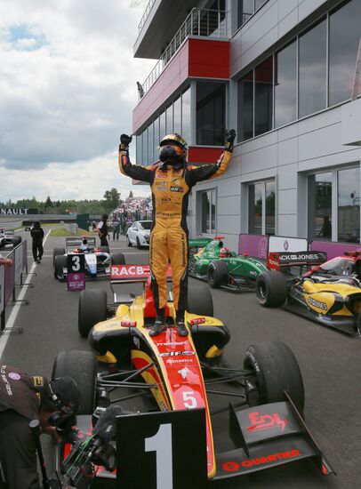 Auto Racing World Series by Renault. Day Two