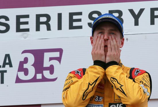 Auto Racing World Series by Renault. Day Two