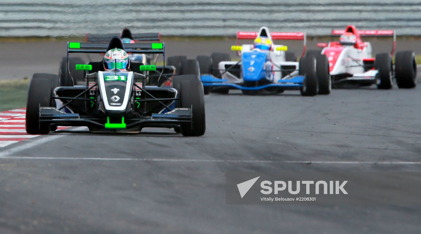 Auto Racing World Series by Renault. Day Two