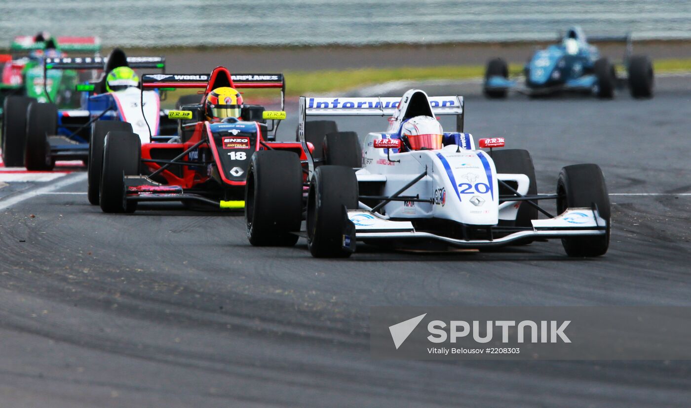 Auto Racing World Series by Renault. Day Two