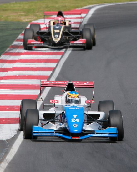 Auto Racing World Series by Renault. Day Two