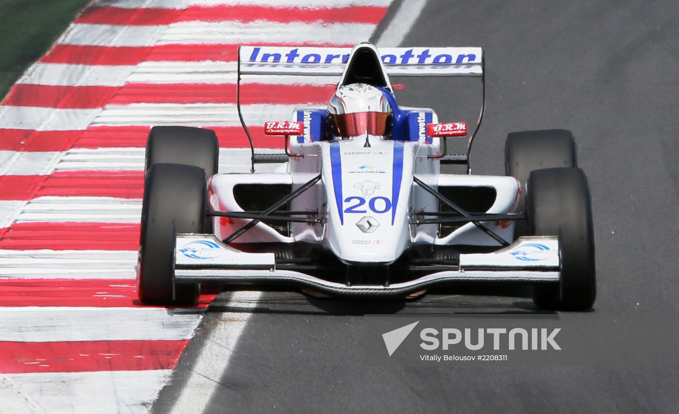 Auto Racing World Series by Renault. Day Two