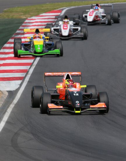 Auto Racing World Series by Renault. Day Two