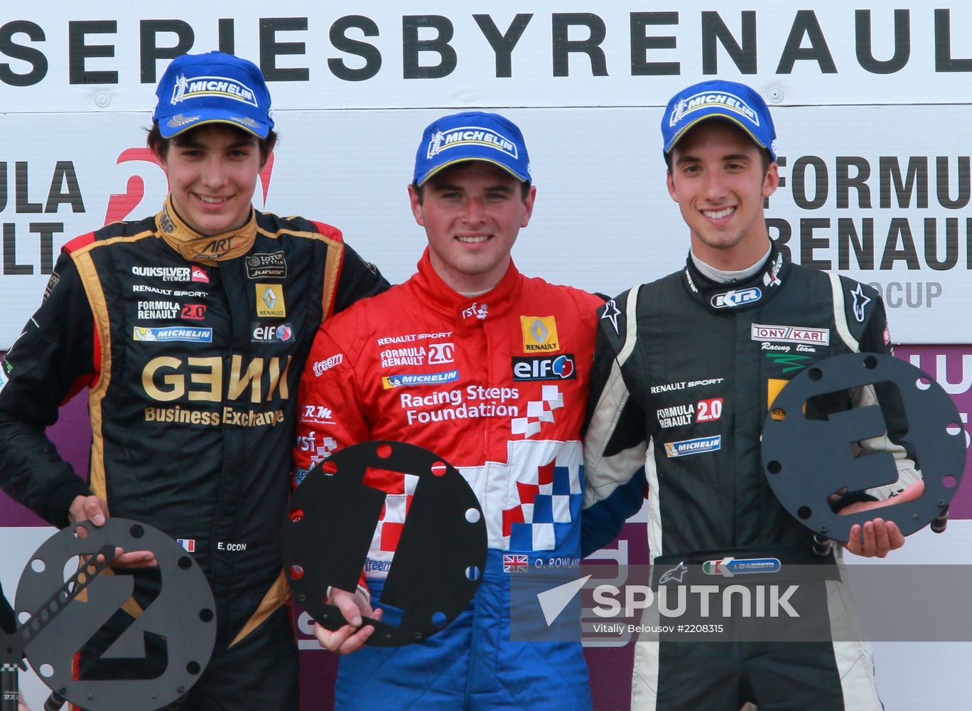 Auto Racing World Series by Renault. Day Two