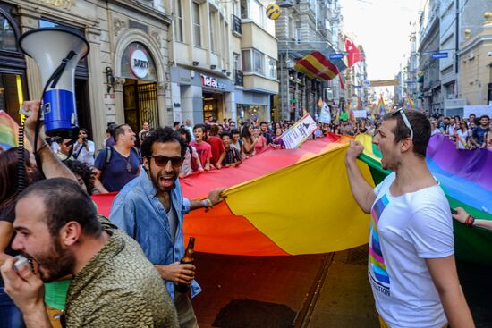 Gay pride parade in Istanbul