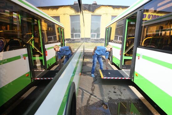 Low-floor LiAZ buses are readied for service