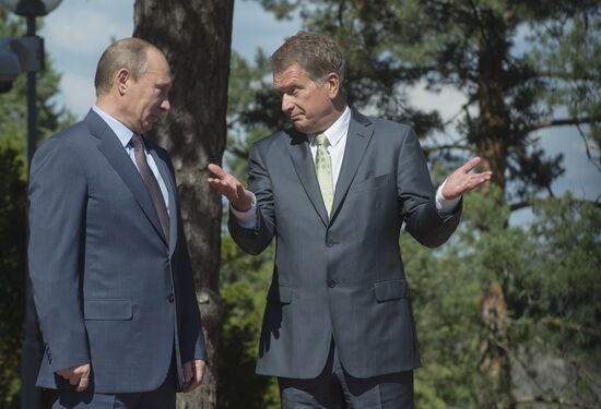 Vladimir Putin visits Finland