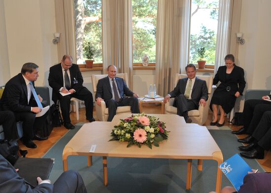 Vladimir Putin visits Finland