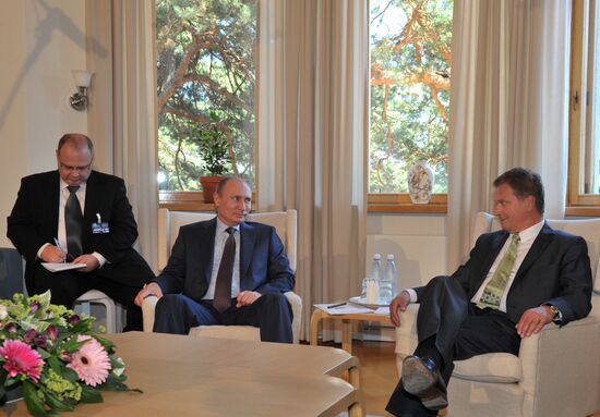 Vladimir Putin visits Finland