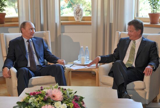 Vladimir Putin visits Finland