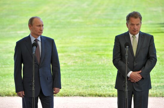 Vladimir Putin visits Finland