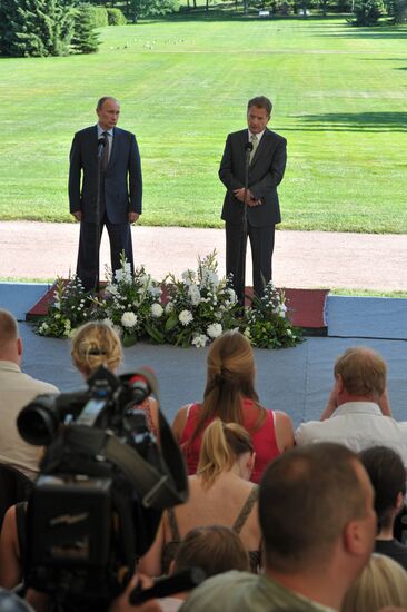 Vladimir Putin visits Finland