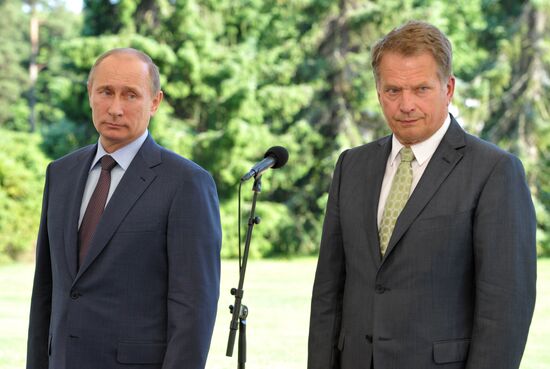 Vladimir Putin visits Finland