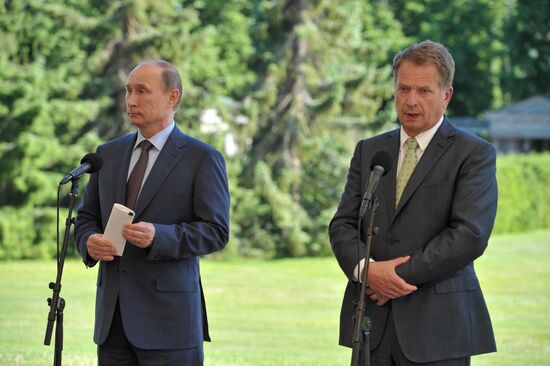 Vladimir Putin visits Finland