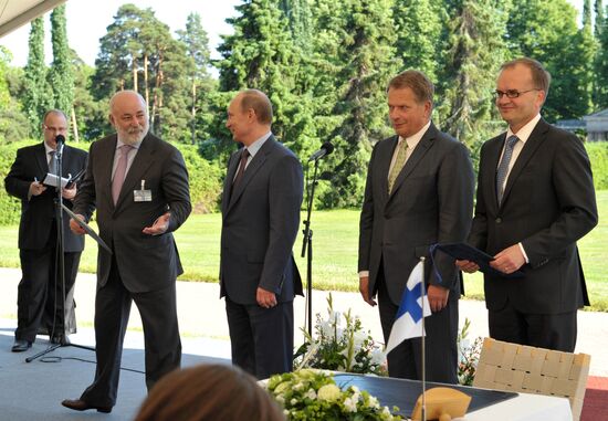 Vladimir Putin visits Finland